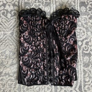 VINTAGE LACE CORSET